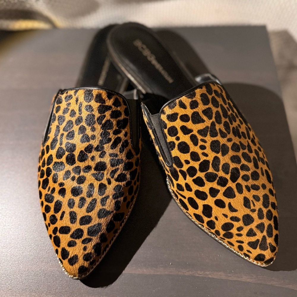 Bcbdgeneration Leopard/Cheetah Print Flat. - image 1